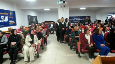 AK Parti Mudanya İlçe Kadın Kolları Başkanlığına Sibel Kalender seçildi.