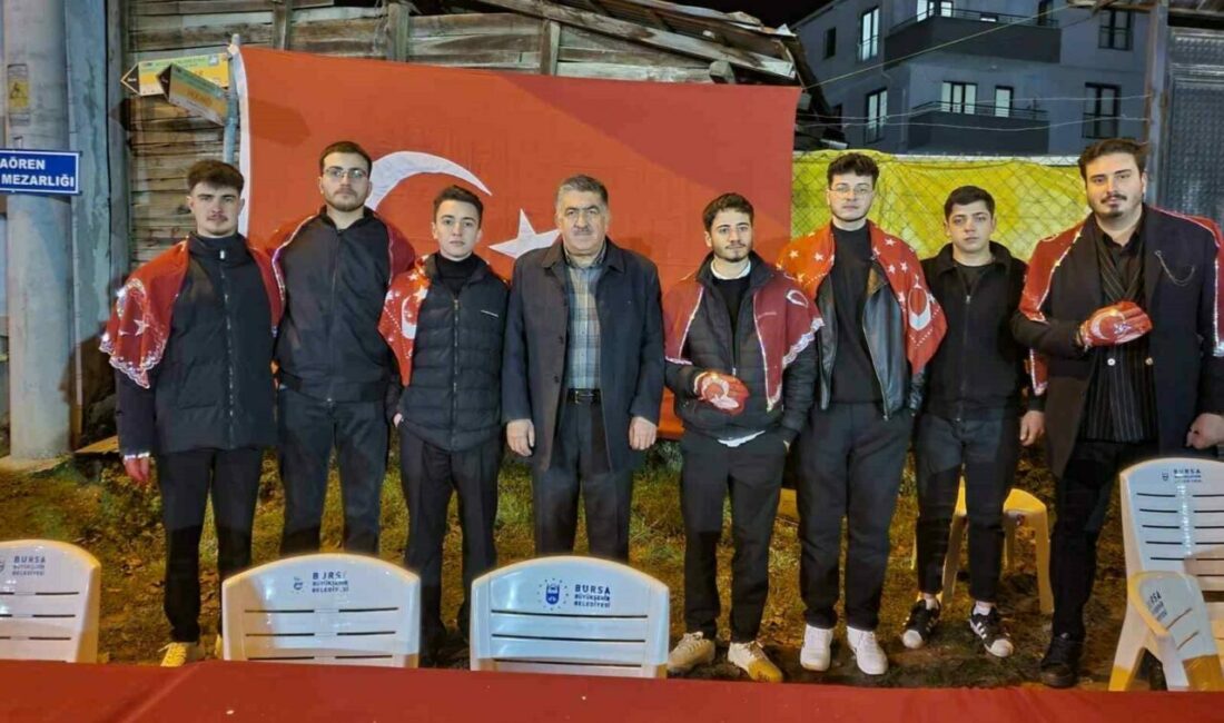 Bursa’nın İnegöl ilçesi kırsal İsaören Mahallesi’nde askere gidecek 21 genç