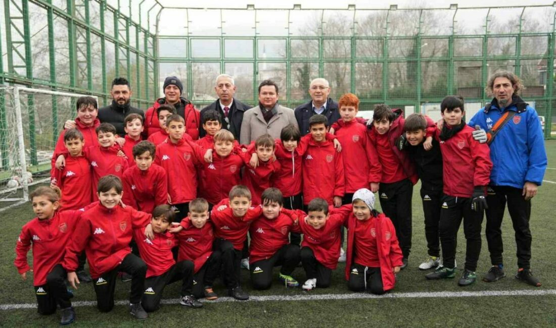 Osmangazi Belediye Başkanı Erkan Aydın, Hüdavendigar Dikkaldırım Osmangazi Spor Kulübü’nü