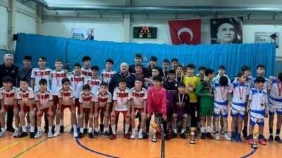 Bir günde üç farklı kategoride şampiyonluk yaşayan Macide Gazioğlu Kükürtlü