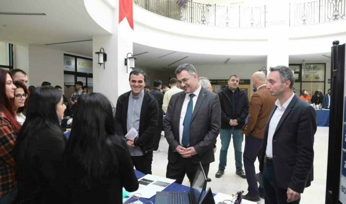 BTÜ öğrencilerinden yenilikçi mühendislik projeleri Bursa Teknik Üniversitesinde 13. Geleneksel Genç Mühendisler Sergisi açıldı. Elektrik