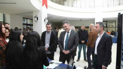 Bursa Teknik Üniversitesinde 13. Geleneksel Genç Mühendisler Sergisi açıldı. Elektrik