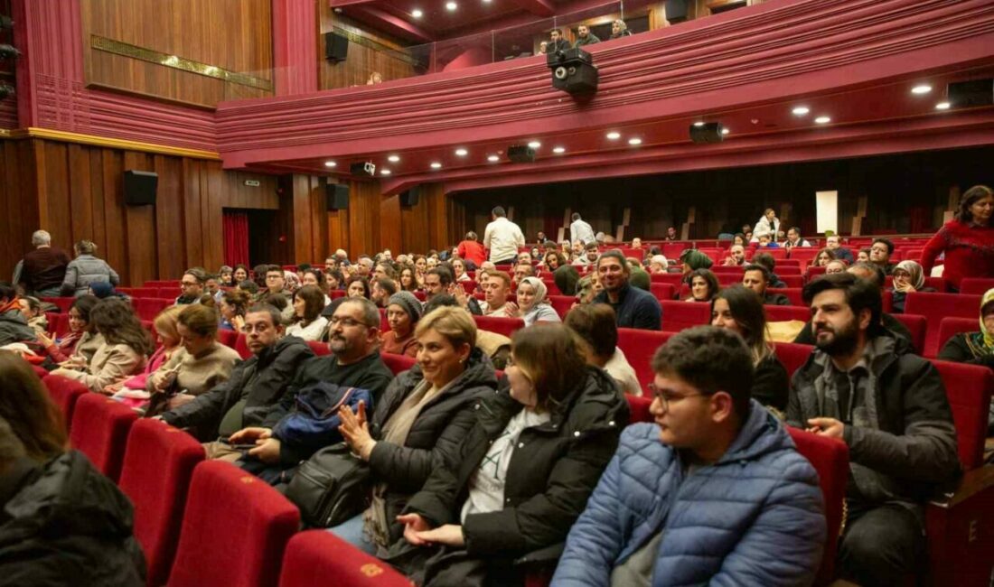 Bursa Büyükşehir’den sinema günleri Bursa Büyükşehir Belediyesi’nin düzenlediği ‘Tayyare Sineması’ etkinliği kapsamında ‘Bildiğin Gibi