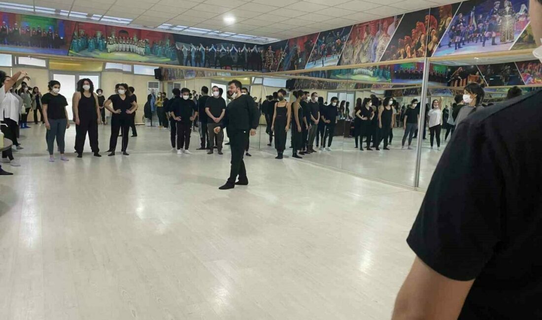 Bursa Şehir Tiyatrosu, kadrosunu güçlendiriyor Bursa Büyükşehir Belediyesi Şehir Tiyatrosu, yeni yetenekleri sahnelere kazandırmak ve