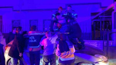 Bursa’nın İnegöl ilçesinde 2 otomobilin çarpışması sonucu meydana gelen kazada