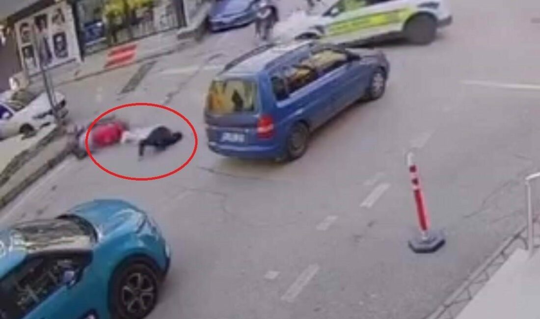 Bursa’da polisten kaçan motosikletli kazaya böyle karıştı Bursa’da polisten kaçan motosikletli şahıs dönüş yaptığı esnada yere düştü.