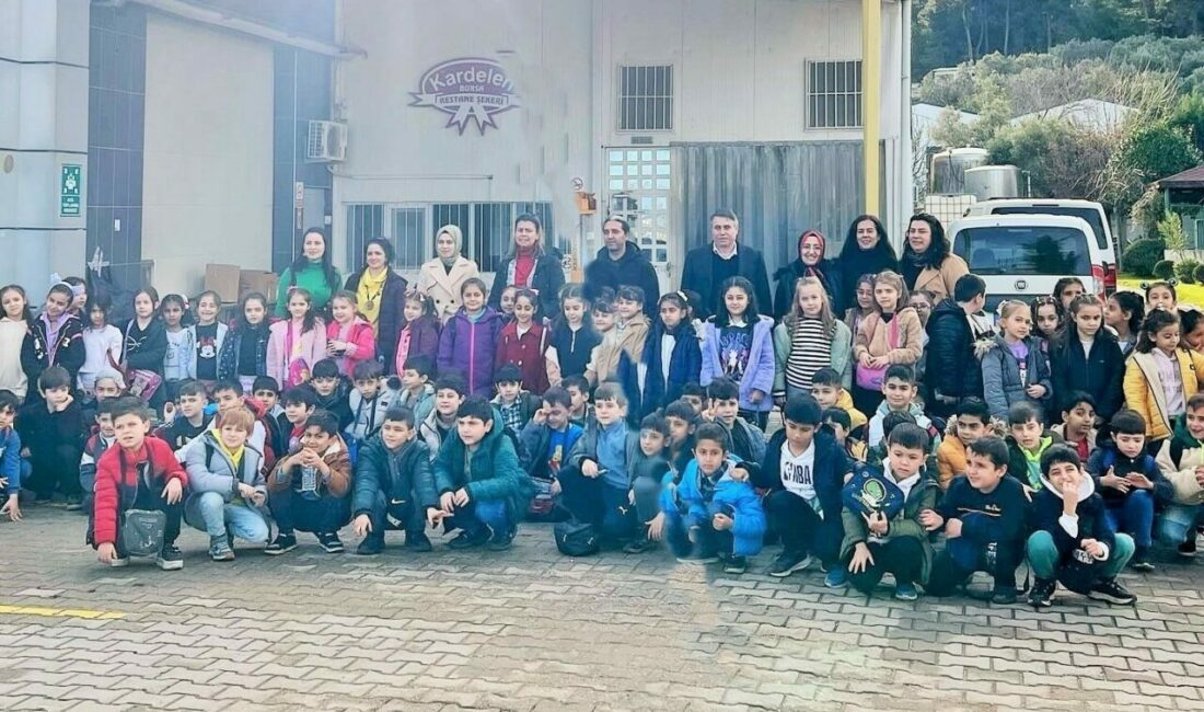Bursa’nın tatlı lezzeti Kardelen öğrencileri tesislerinde ağırlıyor Kardelen Kestane Şekeri’nin üreticisi İlka Şekerleme, Bursa’ya özgü kestane şekerini