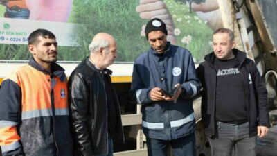 Mudanya Belediyesi Temizlik İşleri Müdürlüğü’nde görevli Mehmet Güngör, Yalı Mahallesi’nde