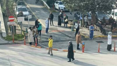 Bursa’da öğle saatlerinde 4.0 büyüklüğündeki deprem kısa süreli paniğe sebep