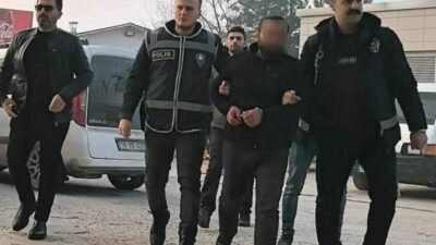 Bursa’nın İnegöl ilçesinde kundaklayıp saklandığı evde jandarma ekiplerine 24 saat