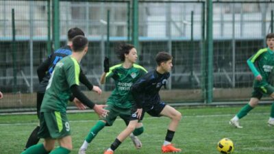 Gemlik Belediyespor Gemlik Suni Çim sahada oynadığı U16 2. Küme