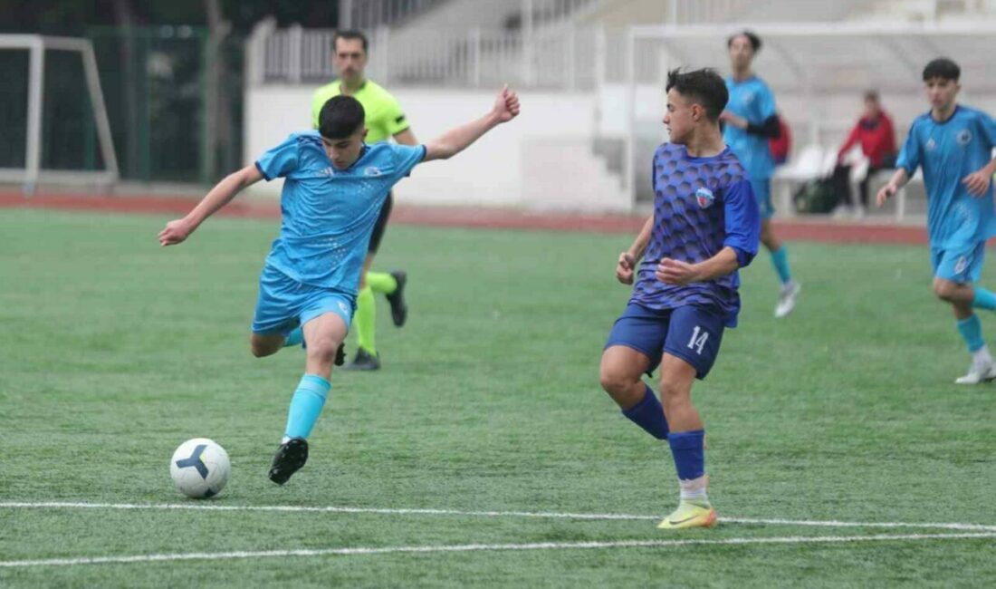 Gemlik Belediyespor’dan hakem kararlarına tepki Gemlik Belediyespor U16 takımı, Gemlik İlçe Stadyumu’nda Boschspor ile karşılaştığı