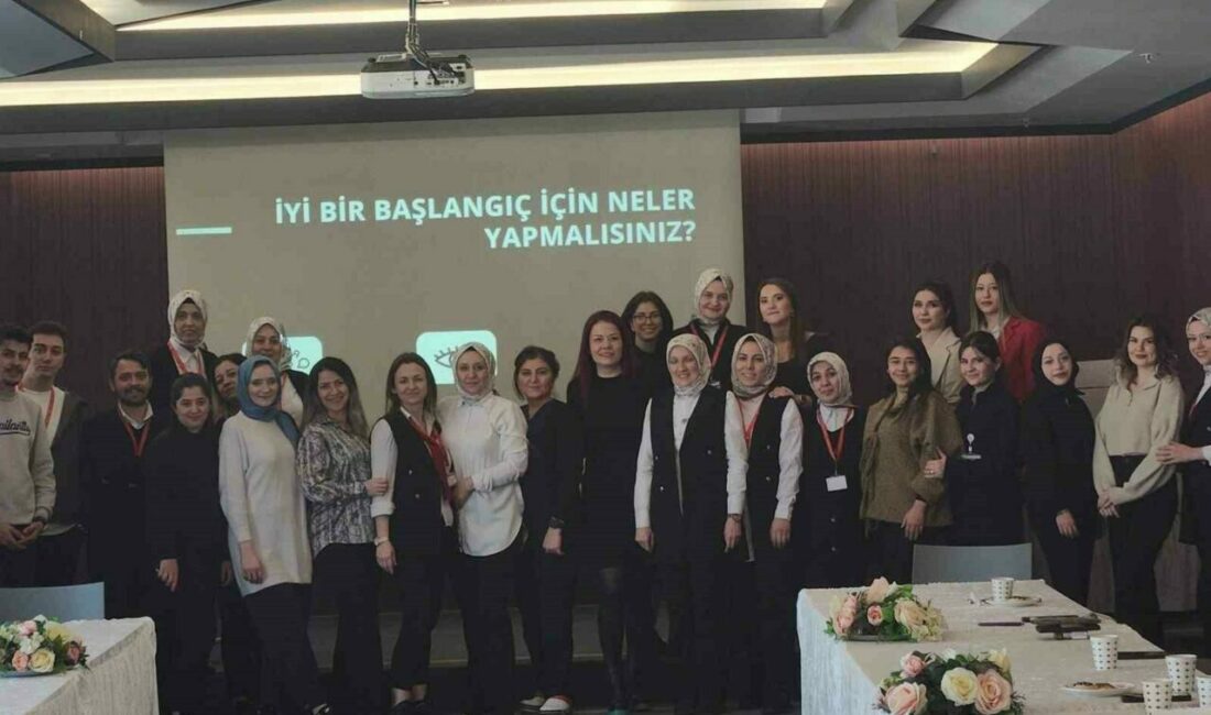 Hasta hizmetleri departmanı yönetici ve çalışanlarının aldığı ’davranışsal yetkinlik’ eğitimiyle,