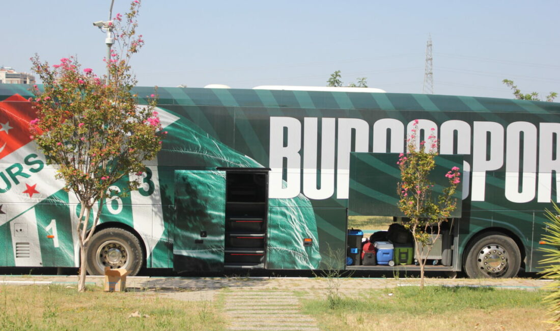 Bursaspor’da kamp zamanı! Lider Bursaspor, 8 günlük kamp için Antalya'ya gidiyor.