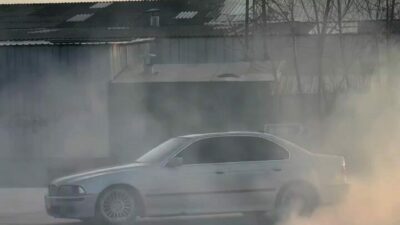 Bursa’nın İnegöl ilçesinde drift atan ehliyetsiz sürücüye 65 bin TL