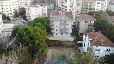 Bursa’da yandaki bir inşaat alanında yapılan kazı sonrası meydana gelen