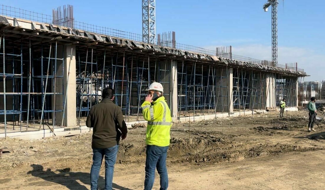 İnşaat sahasında çökme, 5 işçi yaralandı Bursa’da bir BakYapı firmasına ait bir inşaat sahasında çökme meydana