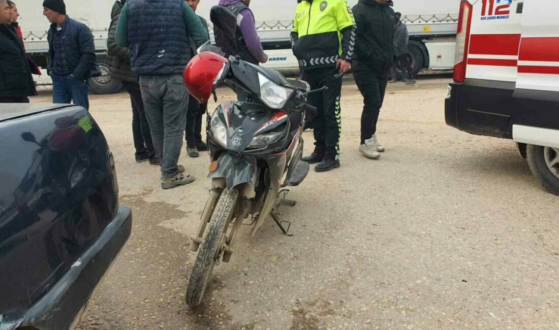 Kamyonet ile çarpışan motosikletli ağır yaralandı Bursa’nın İnegöl ilçesinde kamyonet ile çarpışan motosikletin sürücüsü ağır yaralandı.