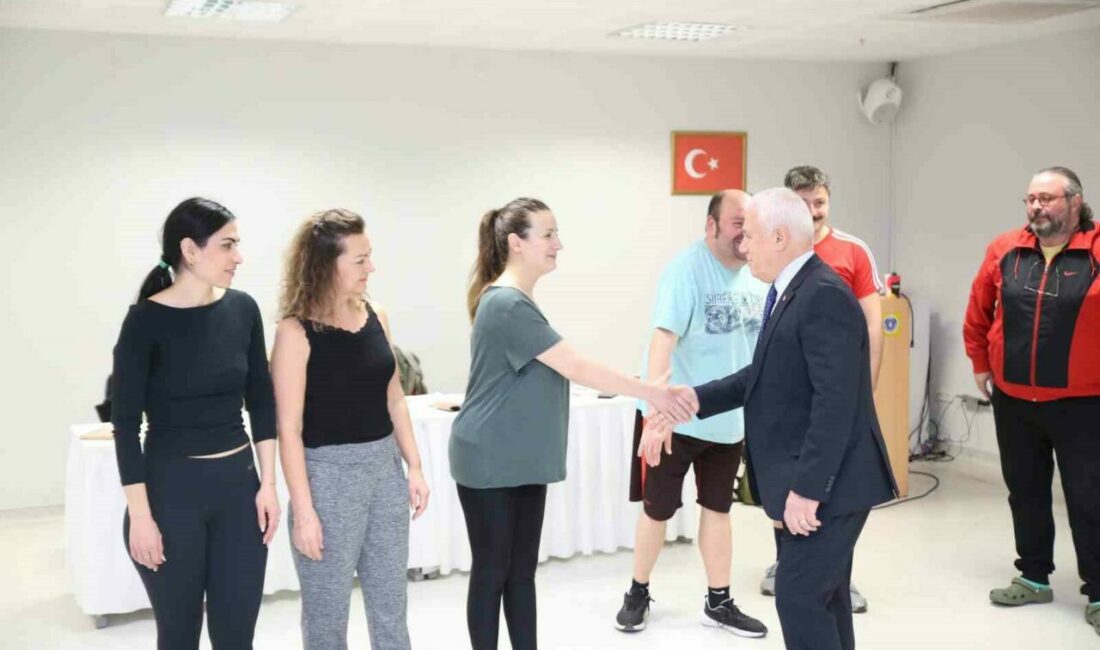 Bursa Büyükşehir Belediyesi Şehir Tiyatrosu, yazar John Steinbeck’in ‘Kısa Süren