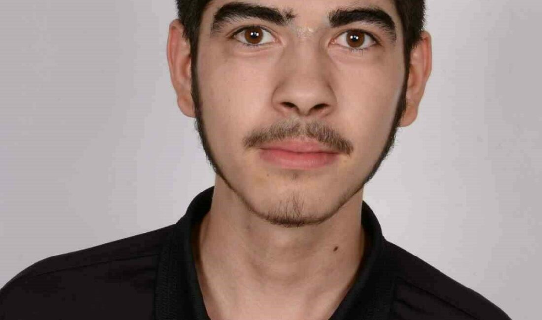 Kız arkadaşı ile buluşmak için evden çıkan gençten haber alınamıyor Bursa’nın İznik ilçesinde ’kız arkadaşım ile buluşacağım’ diyerek yaşadığı mahalleden