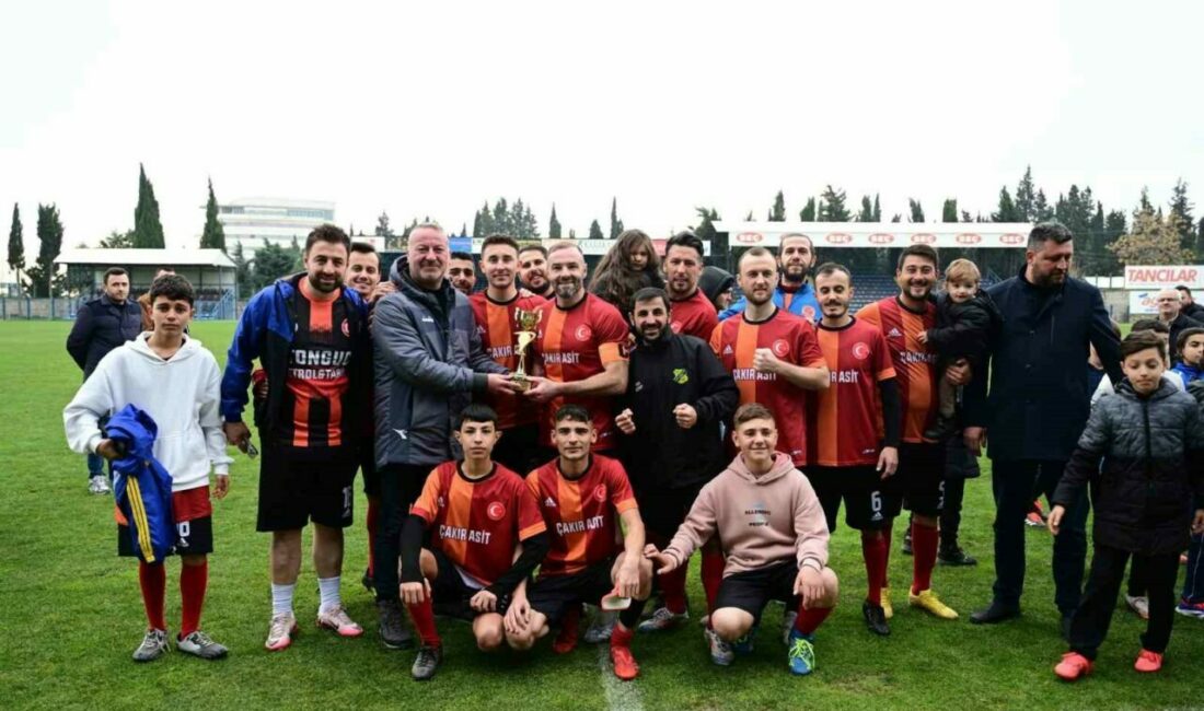 Köyler Arası Futbol Turnuvası’nda şampiyon Ortasarıbey Karacabey Belediyesi’nin katkılarıyla, Ortasarıbey Gençlerbirliği spor Kulübü’nün düzenlediği, ‘Köyler Arası