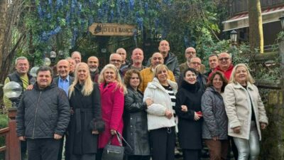İnegöl Lisesi’nden 1985 yılında mezun olan “50. Yıl Mezunları” tam