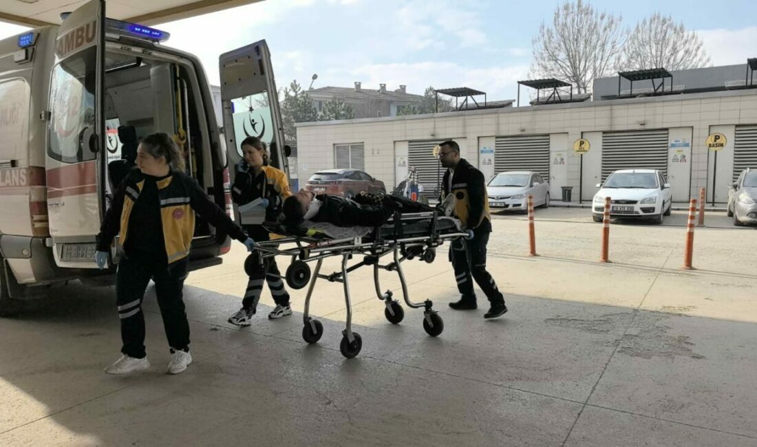 Motosiklet ile otomobil kafa kafaya çarpıştı Bursa’nın İnegöl ilçesinde meydana gelen kazada otomobil ile kafa kafaya