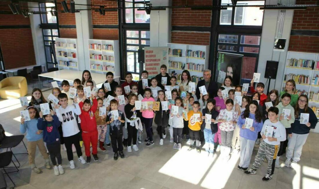 Nilüferli çocukların keyifli kütüphane buluşması Yazar Nehir Yarar, Nilüferli çocuklarla kütüphanede bir araya gelerek onları