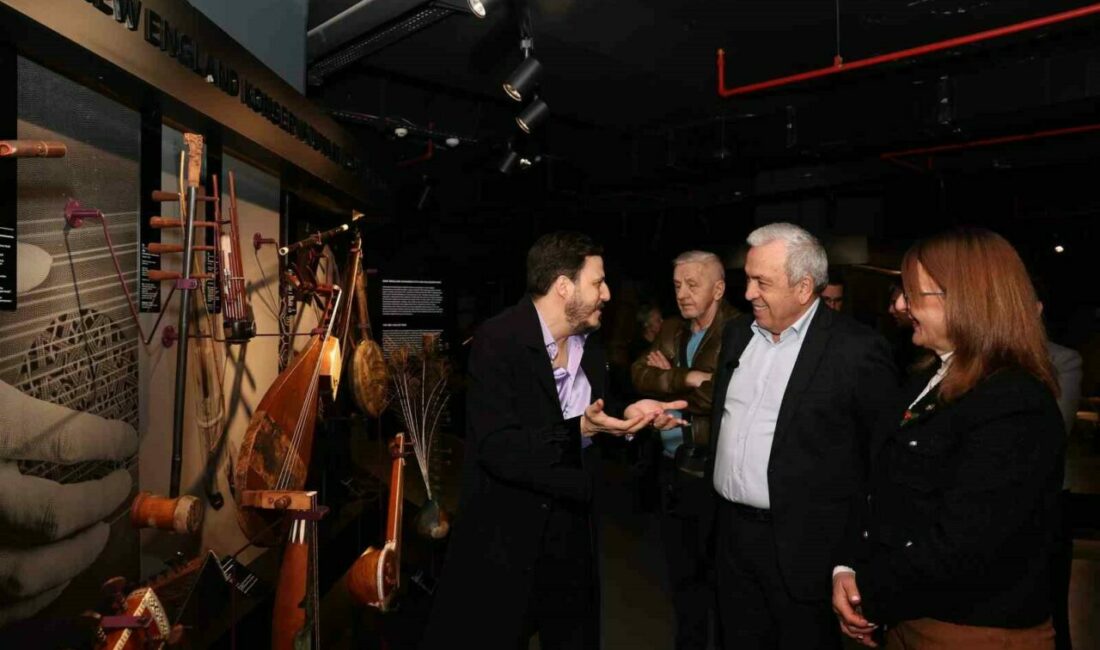 Okay Temiz’in enstrümanları Nilüfer MEM’de Anadolu müziğini dünyaya tanıtan caz sanatçısı Okay Temiz, kendi yaptığı