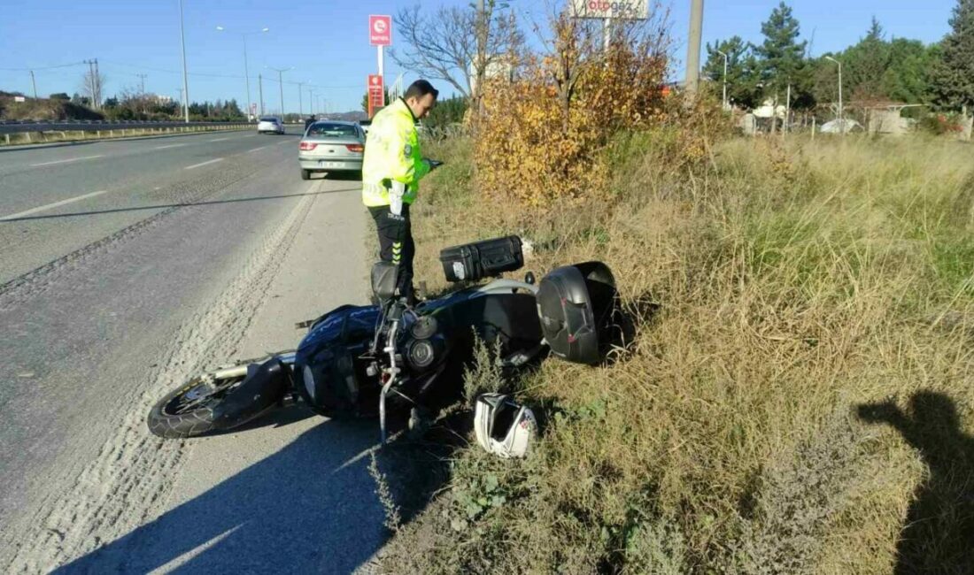 Otomobilin çarptığı motosiklet sürücüsü hayatını kaybetti Bursa’nın Orhangazi ilçesinde şerit değiştiren otomobilin çarptığı motosiklet sürücüsü hayatını