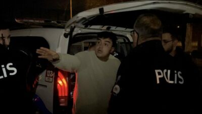 Bursa’da polis ekiplerinin ‘dur’ ikazına uymayıp kaçan gençler, ekipleri peşine