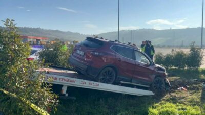 Bursa’da polisin ’dur’ ihtarına uymayan otomobil şehri birbirine kattı. Oto