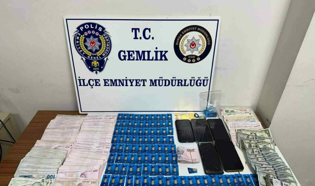 Sahte altınları bozdururken yakalandılar Gemlik’e gelerek sahte altın bozdurmak isteyen dolandırıcılar, Gemlik İlçe Emniyet