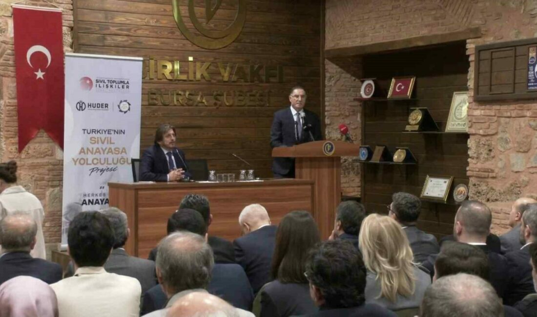 Şeref Malkoç: “Mevcut anayasada yaşanan sıkıntılar uygulamadan kaynaklanıyor” Türkiye’nin ’Sivil Anayasa Yolculuğu Projesi’ çerçevesinde Bursa’da Anayasa Buluşmaları programı