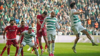 TFF 3. Lig 1. Grup 16. haftasında Bursaspor, sahasında karşılaştığı