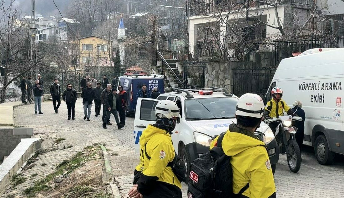 Üç gün önce sırra kadem bastı, jandarma ve AFAD harekete geçti Bursa’da 3 gün önce babasıyla gezerken kayıplara karışan 46 yaşındaki