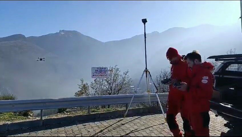 Ulucami civarından kayboldu 11 gün sonra cansız bedeni Uludağ’ın eteklerinde dron ile bulundu Bursa’da 11 gün önce babasıyla birlikte çıktığı Ulucami civarında kaybolan