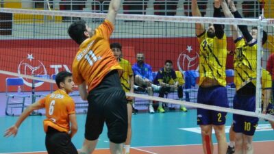 Voleybol Erkekler 2. Lig 2 Grup’ta bulunan Yenişehir Belediyespor, sahasında