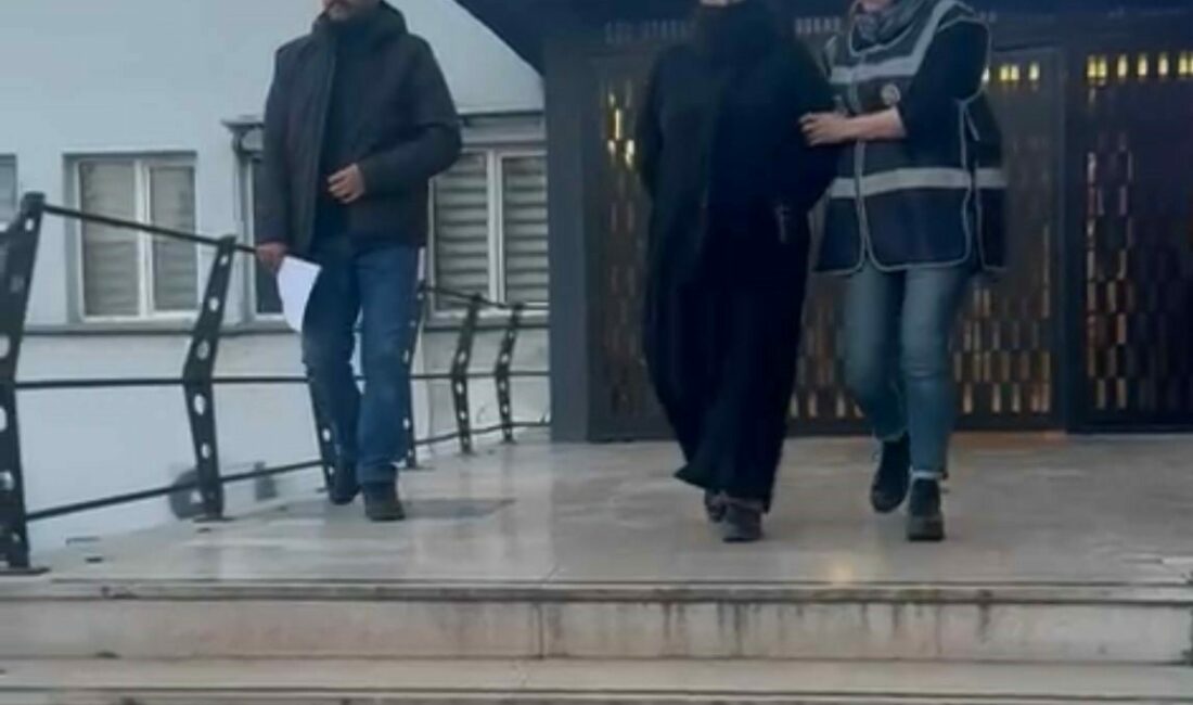 12 yıl hapis cezasıyla aranan firari hükümlü kadın yakalandı Bursa’da “uyuşturucu ticareti yapma ve bulundurma suçlarından” hakkında 12 yıl