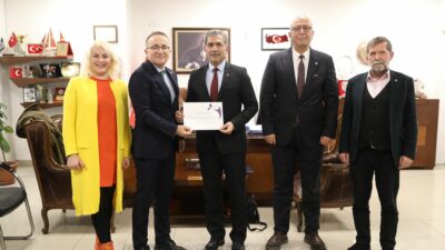 Bursa Çağdaş Muhasebeciler Grubu Derneği (BÇMG) Başkanı Doğan Yılmaz ve