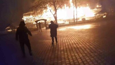 Bursa’nın Kestel ilçesinde bir restoranda çıkan yangın, itfaiye ekiplerinin müdahalesiyle