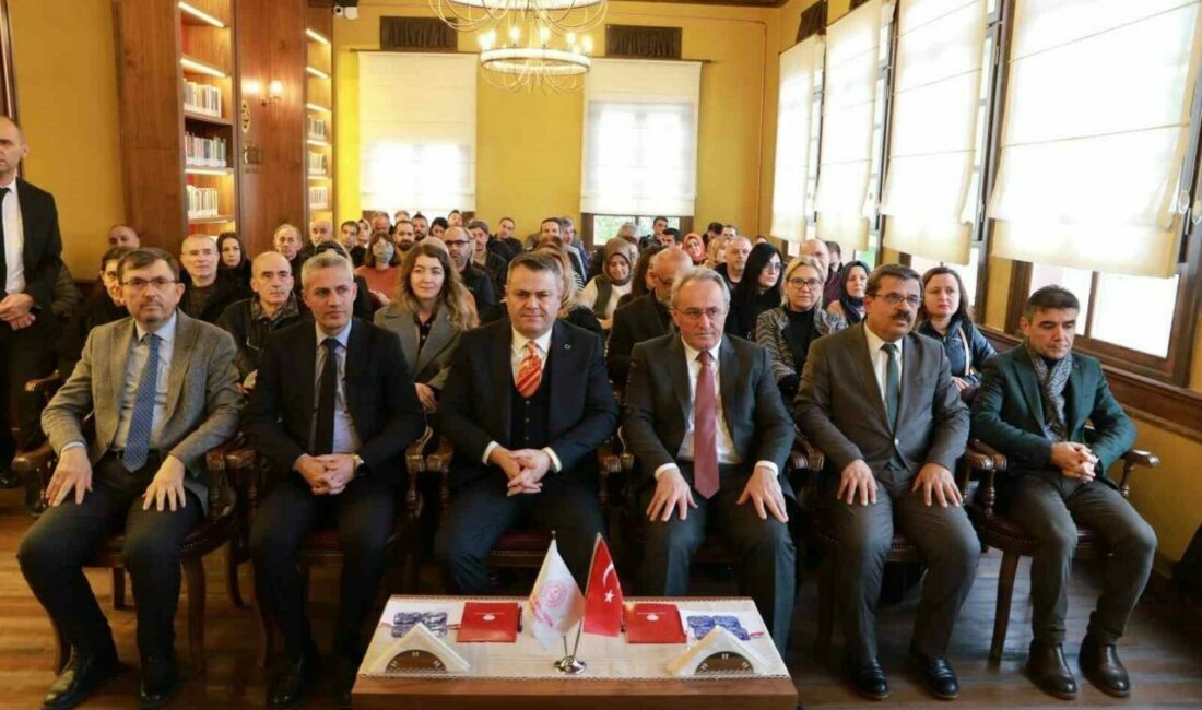 “Anadolu Mektebi Projesi” koordinatör eğitimi Bursa’da gerçekleşti Anadolu Mektebi Projesi yaygınlaştırma faaliyetleri kapsamında düzenlenen Anadolu Mektebi Projesi