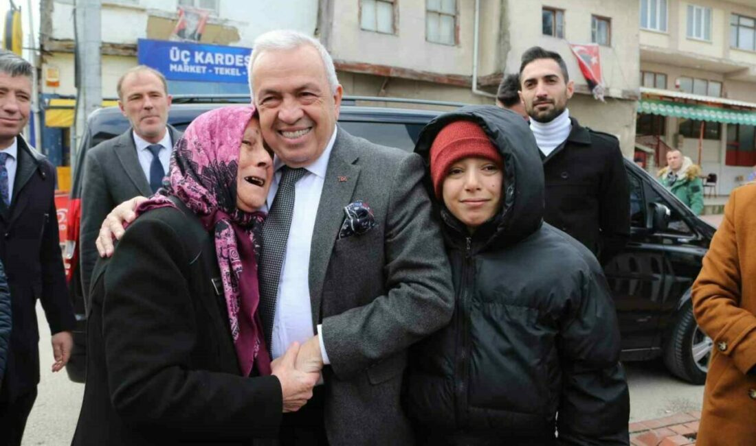 Başkan Şadi Özdemir vatandaşları dinledi Nilüfer Belediye Başkanı Şadi Özdemir’in mahalle buluşmalarının bu haftaki adresi