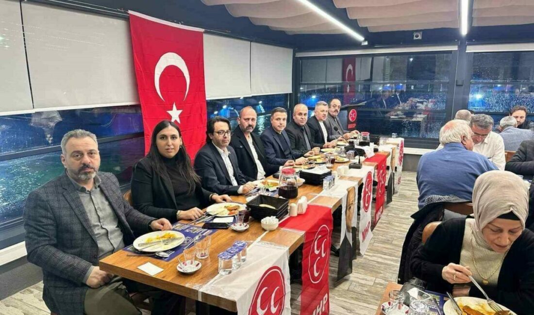 Başkan Taşçı: “Mahalle başkanları MHP’nin sahadaki en önemli temsilcisi” Milliyetçi Hareket Partisi Yıldırım İlçe Başkanlığı, mahalle başkanları ile geniş