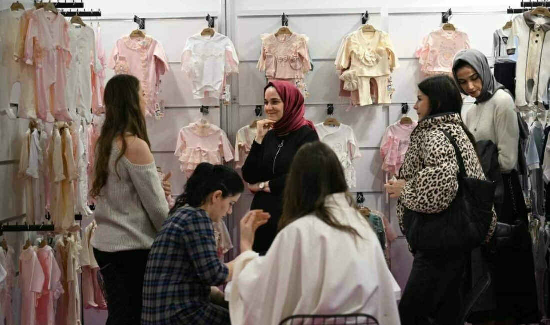 Bebek ve çocuk giyim sektörü Junioshow’da buluştu Bebek ve çocuk konfeksiyonu sektörünün en prestijli uluslararası etkinliklerinden biri