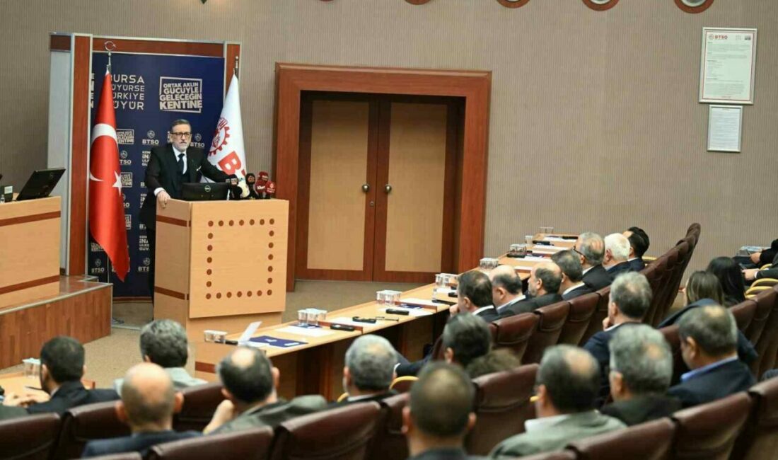 BTSO Yönetim Kurulu Başkanı İbrahim Burkay: “Döviz cinsi borçlanmanın önündeki engeller kaldırılmalı” Bursa Ticaret ve Sanayi Odası (BTSO) Yönetim Kurulu Başkanı İbrahim