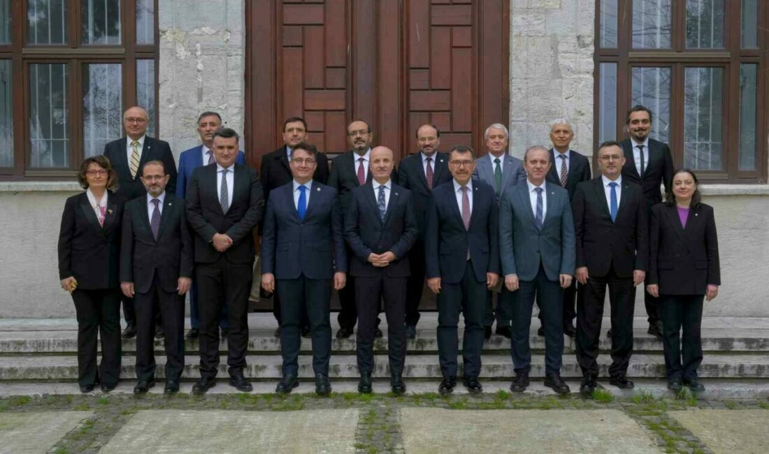 Bursa Teknik Üniversitesinin öncülüğünde ilk istişare toplantısı gerçekleştirilen ’Teknik Üniversiteler