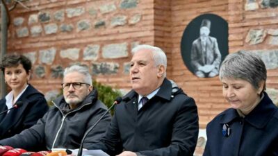 Bursa Büyükşehir Belediyesi tarafından sanatçıların özgün üretimlerini desteklemek ve sanatçılarla