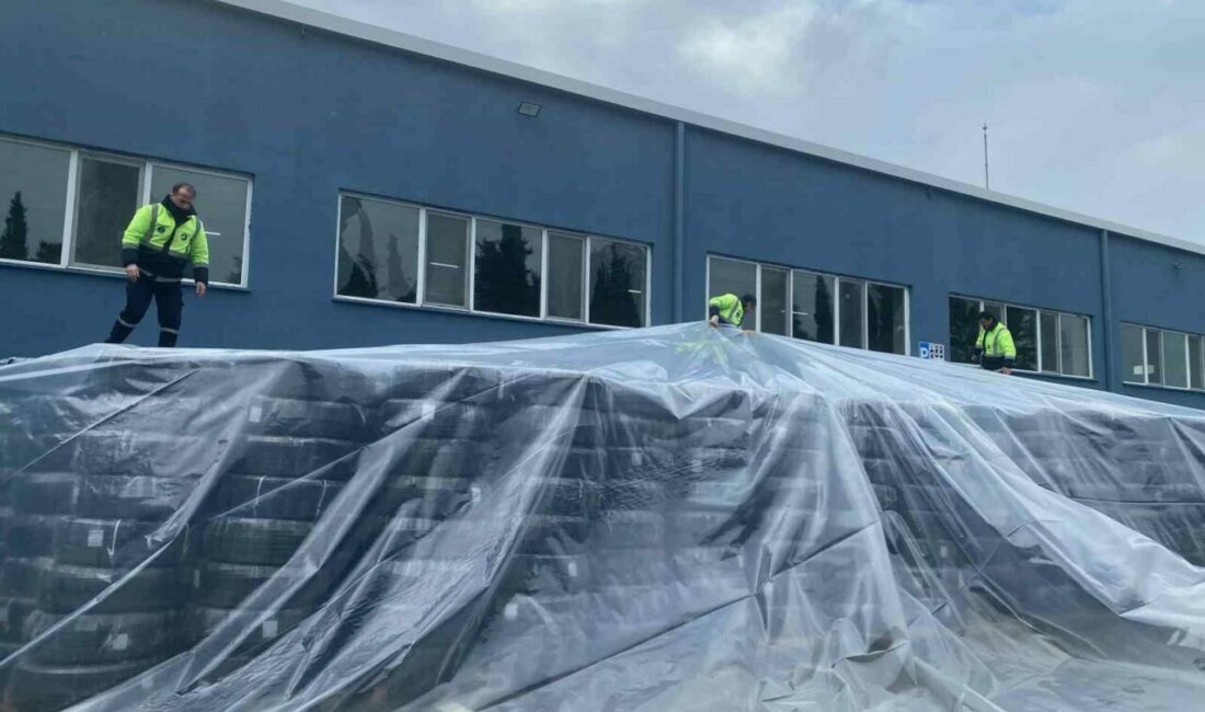 Bursa’da çiftçiye nefes aldıracak projede dağıtım için gün sayılıyor Bursa Büyükşehir Belediyesi’nin kente kazandırdığı Tarım Plast Fabrikası, yüzde 100