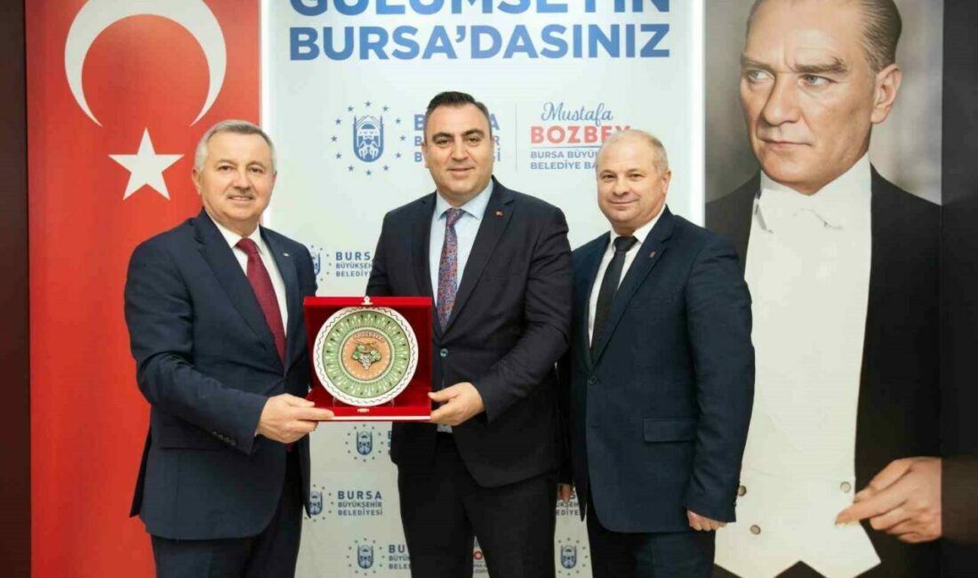Bursa’dan Moldova’ya dostluk köprüsü Moldova’nın Ankara Büyükelçisi Dmitri Croitor’u ağırlayan Bursa Büyükşehir Belediyesi Başkanvekili